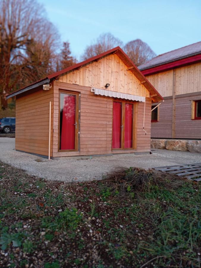 La P'Tite Maison Bois Du Herisson Menetrux-en-Joux Εξωτερικό φωτογραφία