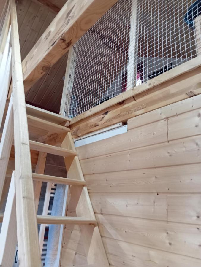 La P'Tite Maison Bois Du Herisson Menetrux-en-Joux Εξωτερικό φωτογραφία